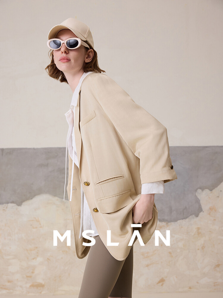 Пиджак легкий женский Mslan с короткими рукавами
Пиджак легкий женский Mslan с короткими рукавами