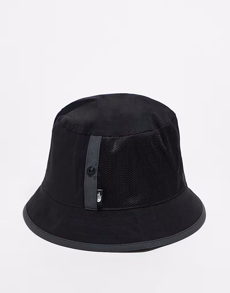 Двусторонняя панама North Face Class V черного и серого цветов
Двусторонняя панама North Face Class V черного и серого цветов