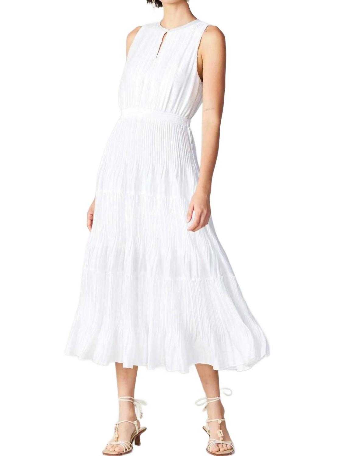 Белое бесшовное плиссированное макси-платье Current air
Белое бесшовное плиссированное макси-платье Current air