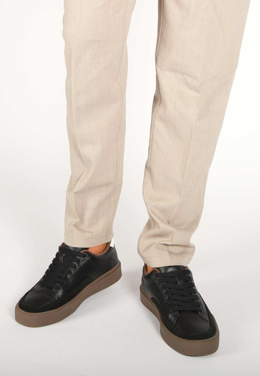 Кроссовки Blackstone QUARTZ BEVERLY, Black/White/Black
Кроссовки Blackstone QUARTZ BEVERLY, Black/White/Black