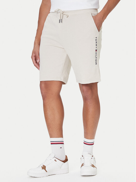 Спортивные шорты relaxed fit UM0UM03452 Tommy Hilfiger, экрю
Спортивные шорты relaxed fit UM0UM03452 Tommy Hilfiger, экрю