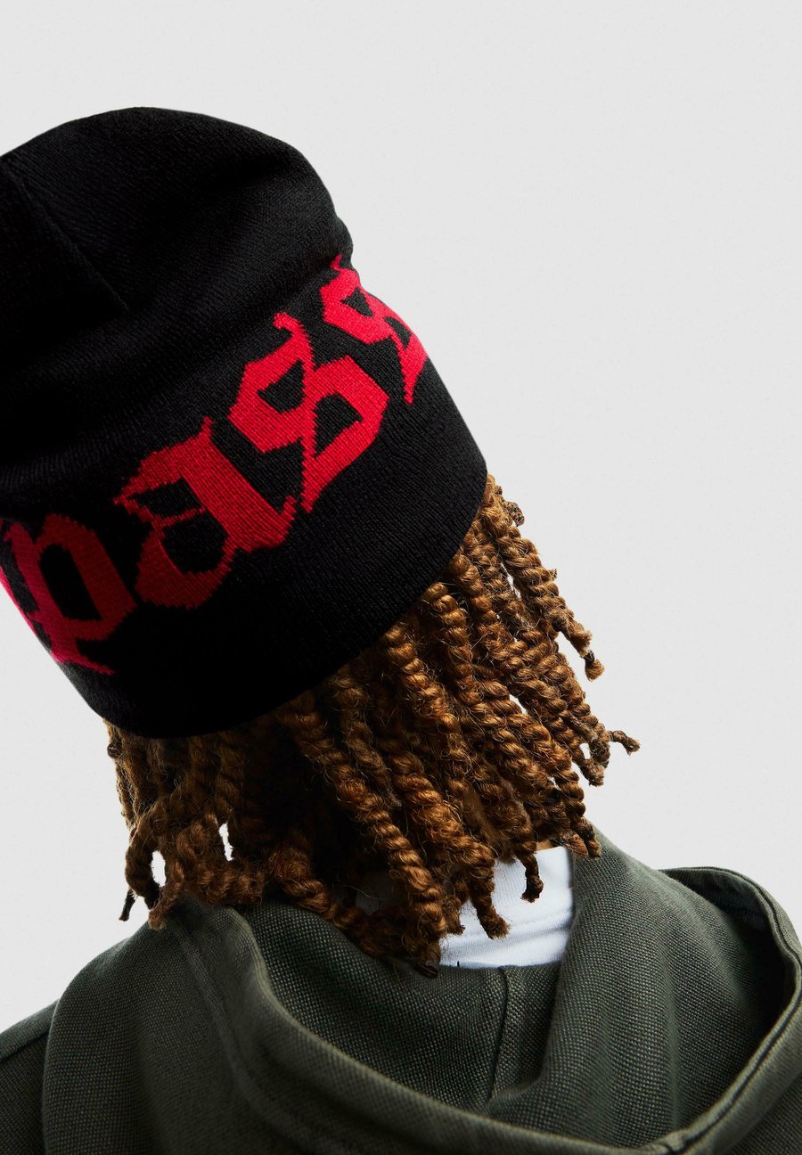 Шапка Bershka Beanie, Black
Шапка Bershka Beanie, Black
