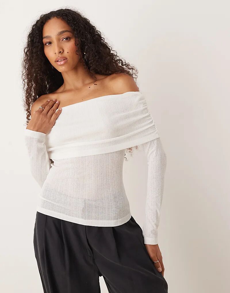 Длинный топ с отворотом и полупрозрачной резинкой ASOS DESIGN цвета слоновой кости
Длинный топ с отворотом и полупрозрачной резинкой ASOS DESIGN цвета слоновой кости