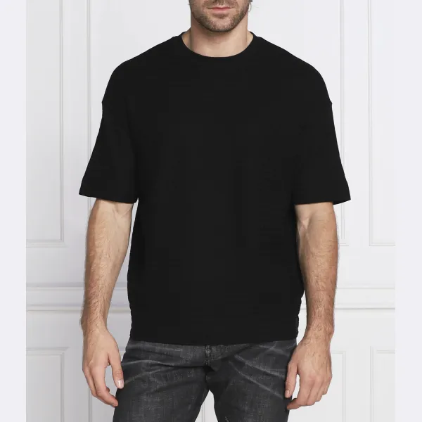 Футболка стандартного кроя Emporio Armani, черный
Футболка стандартного кроя Emporio Armani, черный