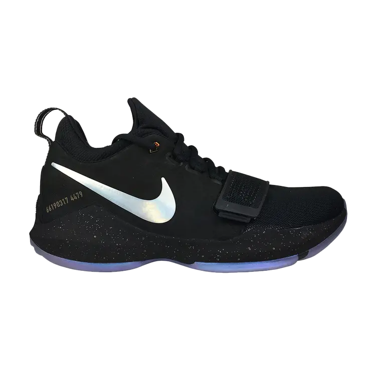Кроссовки Nike PG 1 'Shining', черный
Кроссовки Nike PG 1 'Shining', черный
