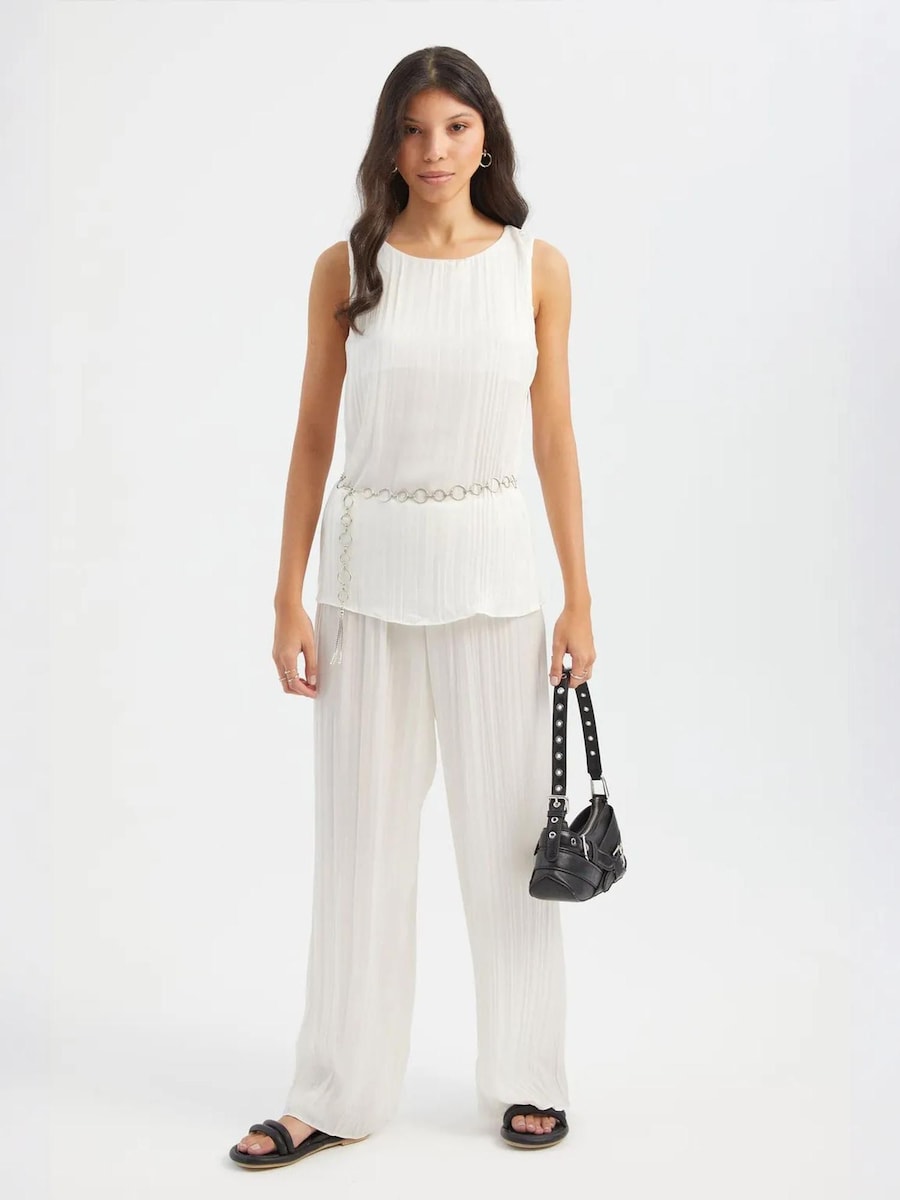 Топ Hiccup, от белого
Топ Hiccup, от белого