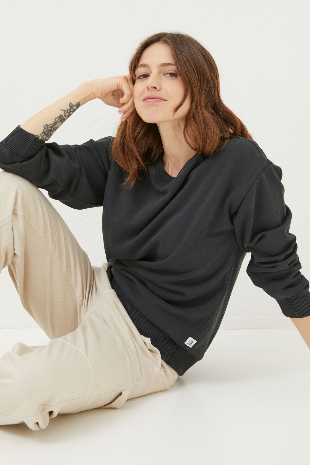 Толстовка Fatface из органического хлопка с круглым вырезом Fat Face, черный 
Толстовка Fatface из органического хлопка с круглым вырезом Fat Face, черный