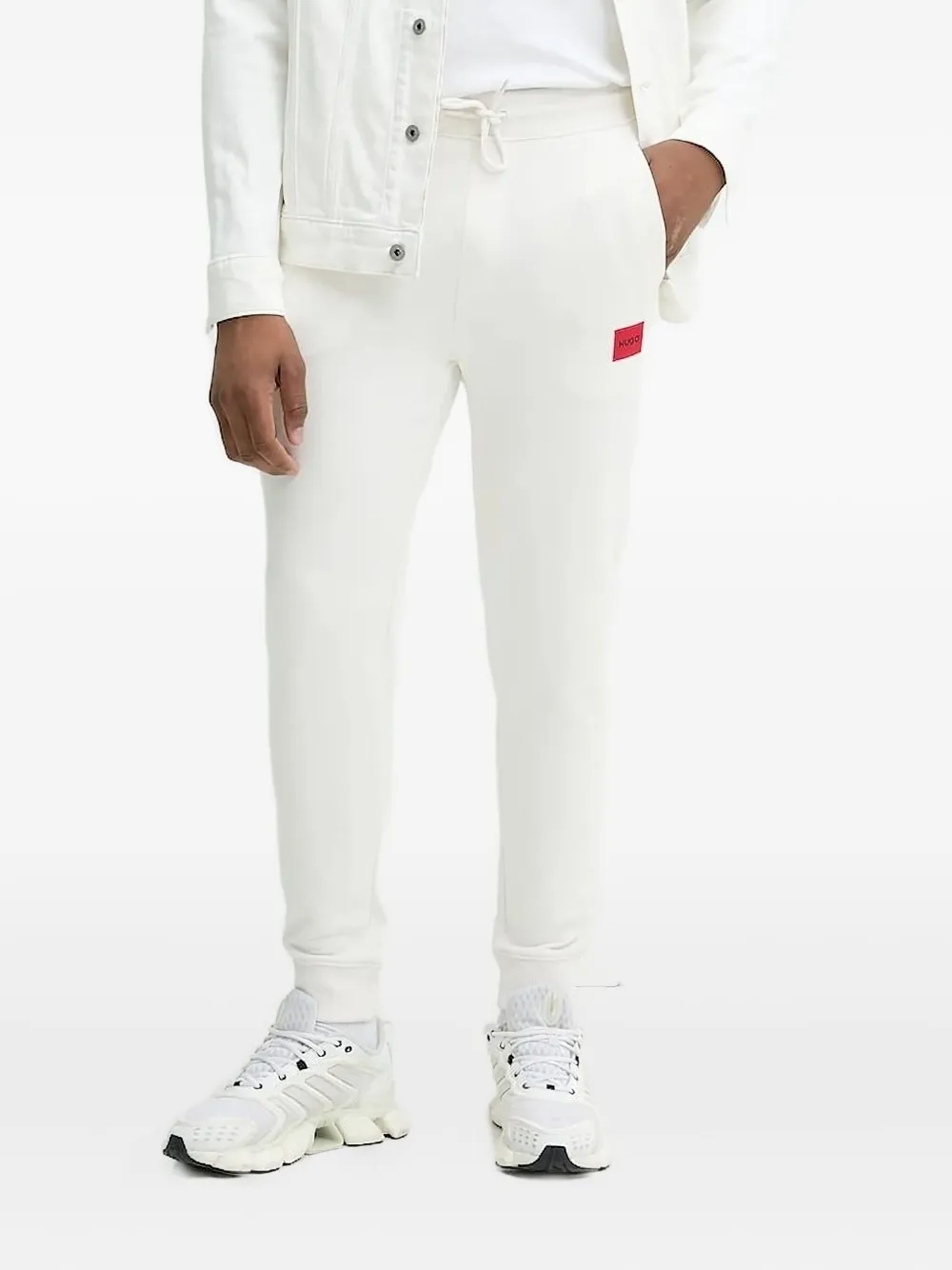 Спортивные брюки с нашивкой-логотипом HUGO, белый
Спортивные брюки с нашивкой-логотипом HUGO, белый