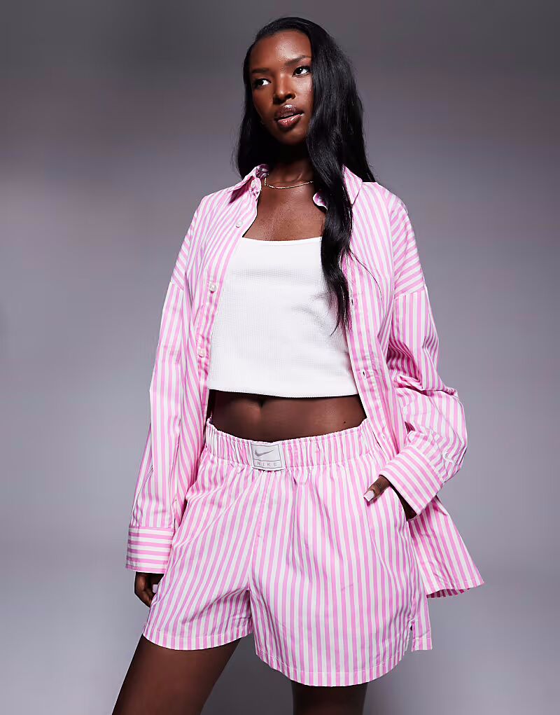 Рубашка из поплина Stripe розового и белого цветов Nike
Рубашка из поплина Stripe розового и белого цветов Nike