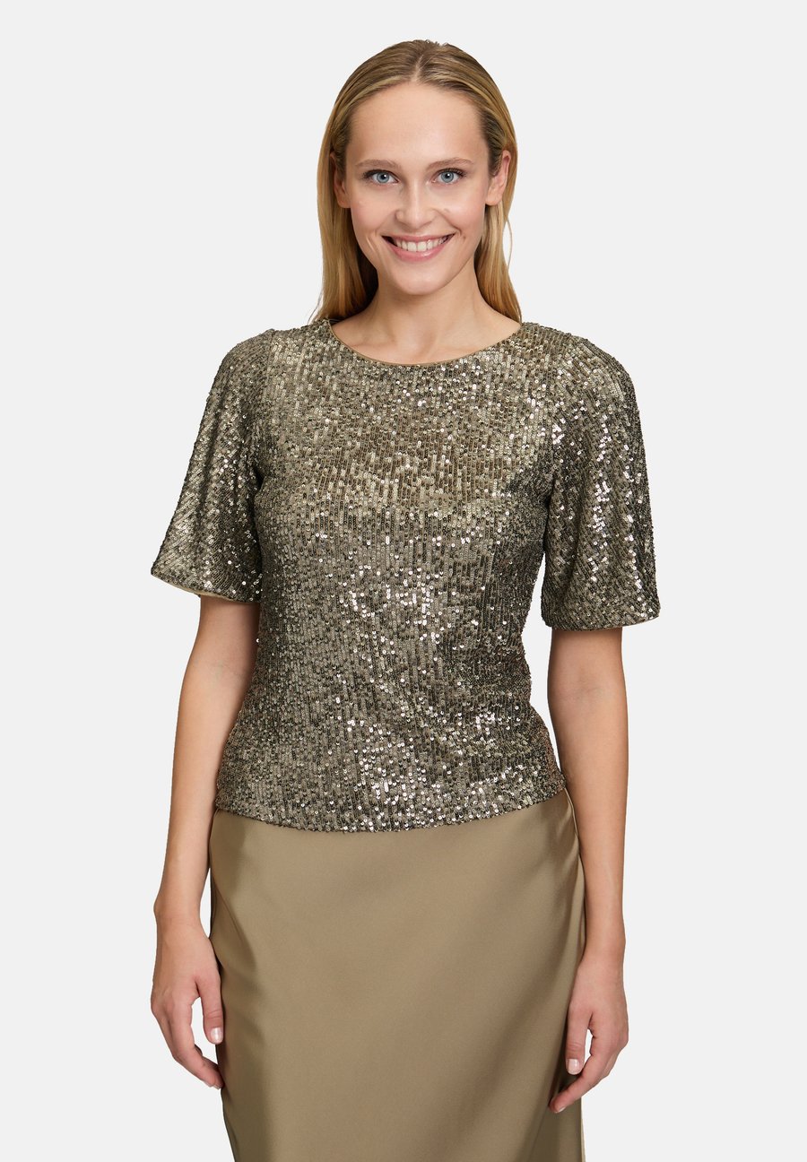 Блуза Vera Mont PAILLETTEN MIT FLÜGELÄRMELN, Turf/Brown
Блуза Vera Mont PAILLETTEN MIT FLÜGELÄRMELN, Turf/Brown
