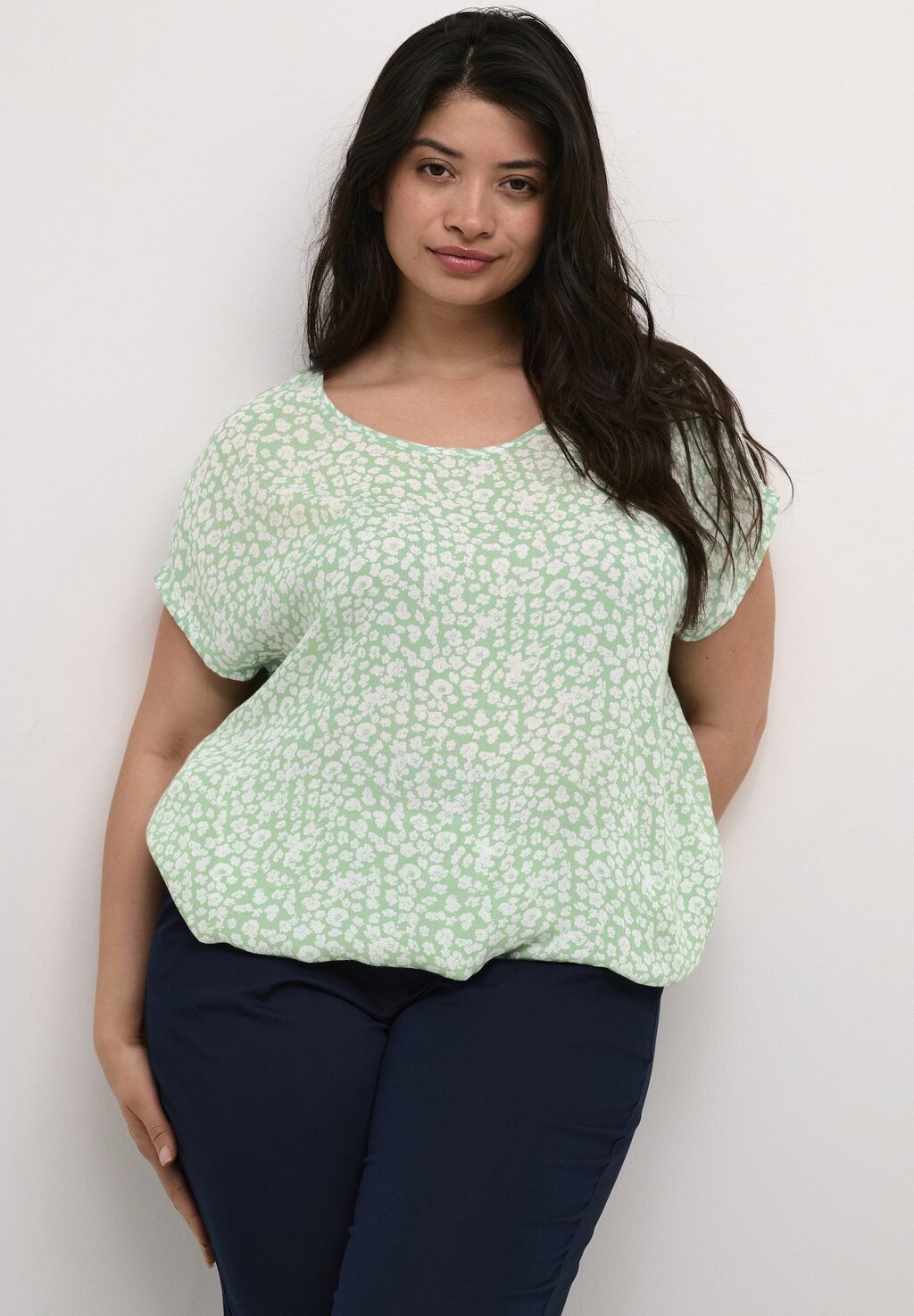 Блуза AMI STANLEY Kaffe Curve, светло-зеленый
Блуза AMI STANLEY Kaffe Curve, светло-зеленый