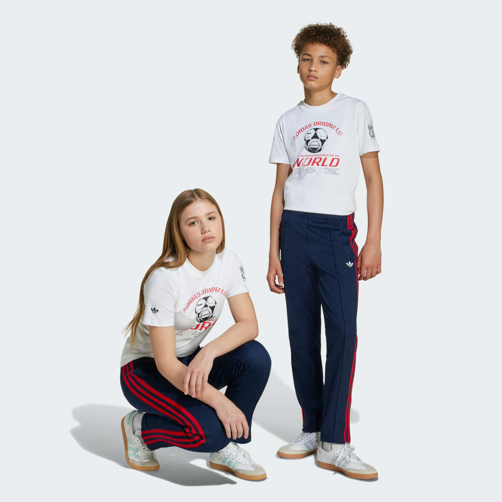 Спортивный костюм Adidas Track Pants Kids, темный индиго
Спортивный костюм Adidas Track Pants Kids, темный индиго
