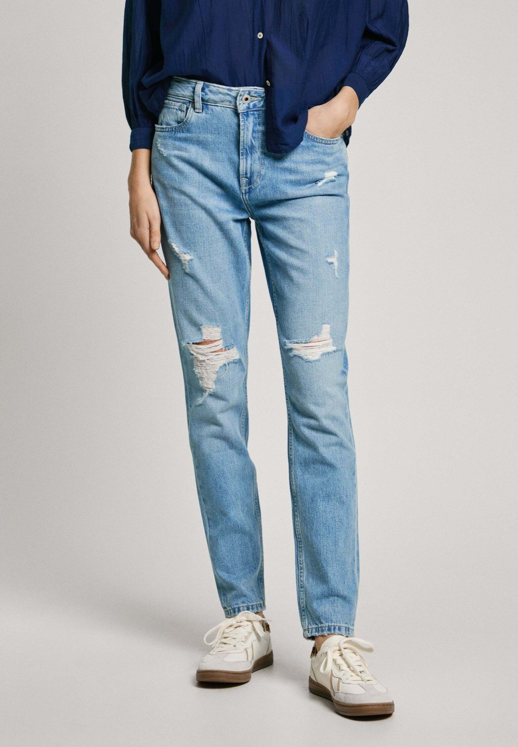 Зауженные джинсы Pepe Jeans, светло-голубой
Зауженные джинсы Pepe Jeans, светло-голубой