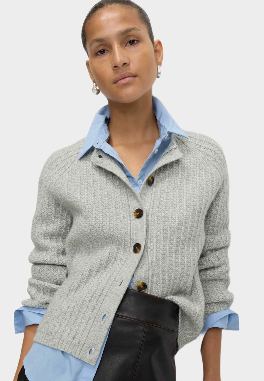 Кардиган Marks & Spencer CREW NECK, Light Grey
Кардиган Marks & Spencer CREW NECK, Light Grey