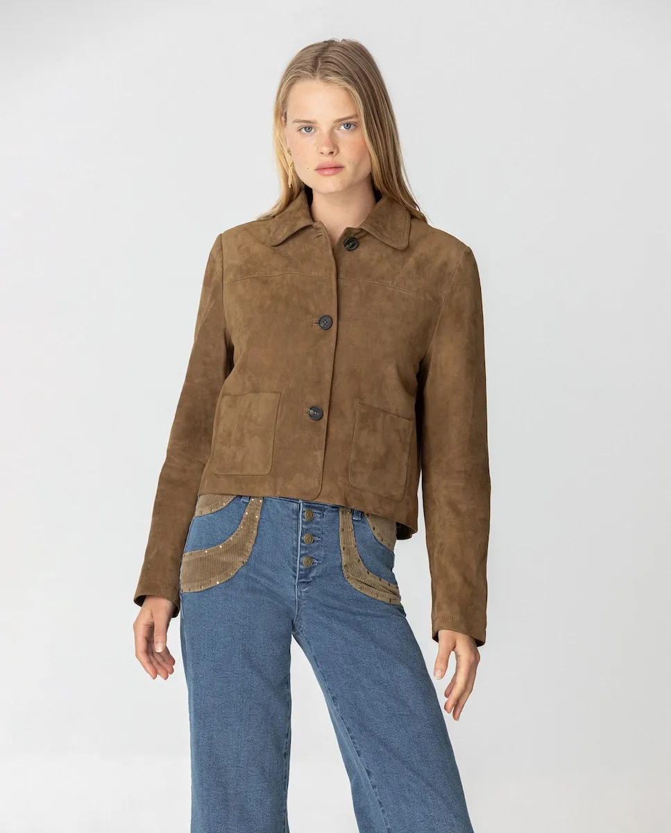Женская укороченная замшевая куртка Noon, карамельный
Женская укороченная замшевая куртка Noon, карамельный