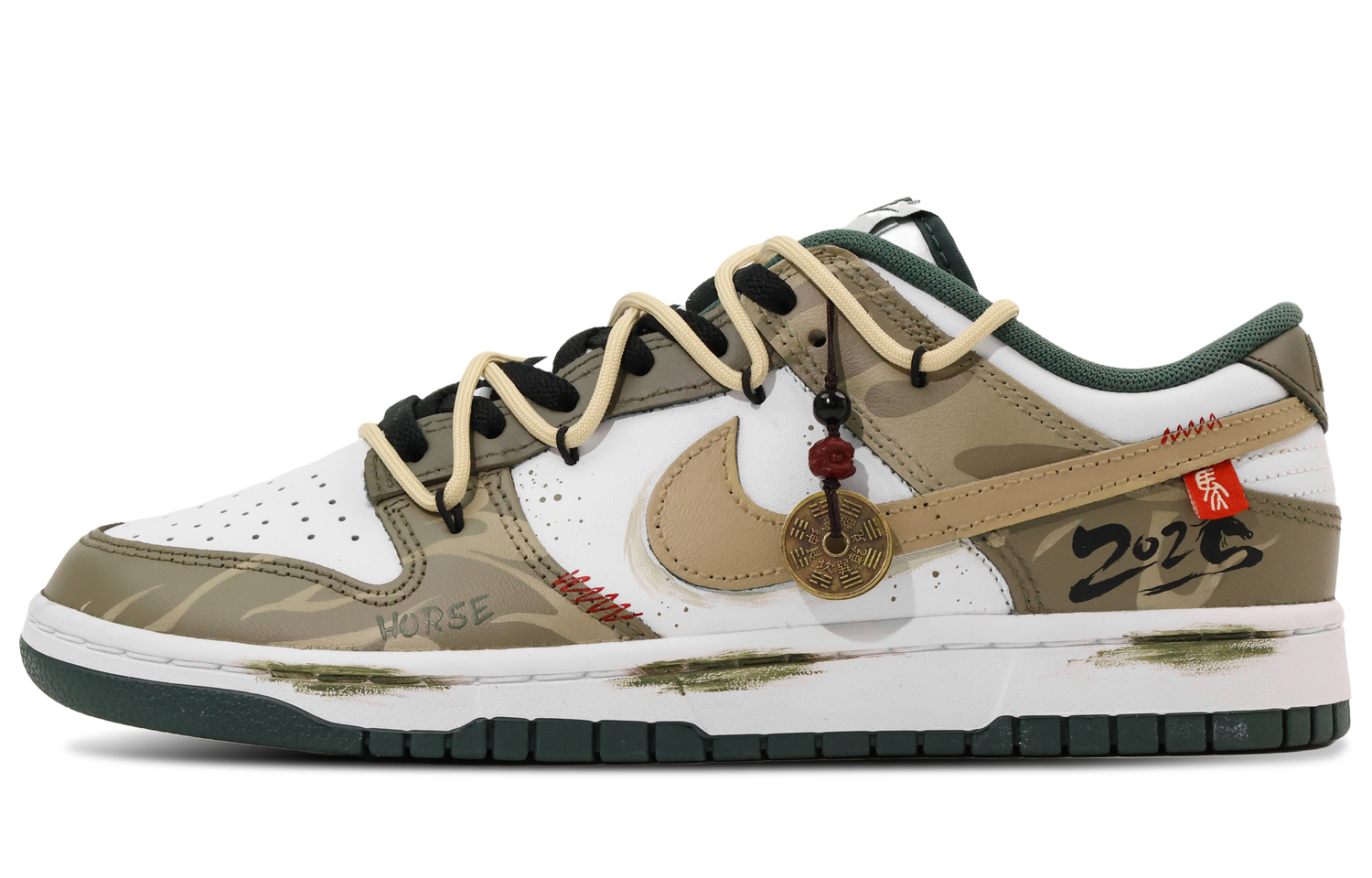 Nike Кроссовки для скейтбординга Dunk Horse Leaping Into The New Era с низким верхом, устойчивые к истиранию, унисекс, бело-зеленые
Nike Кроссовки для скейтбординга Dunk Horse Leaping Into The New Era с низким верхом, устойчивые к истиранию, унисекс, бело-зеленые