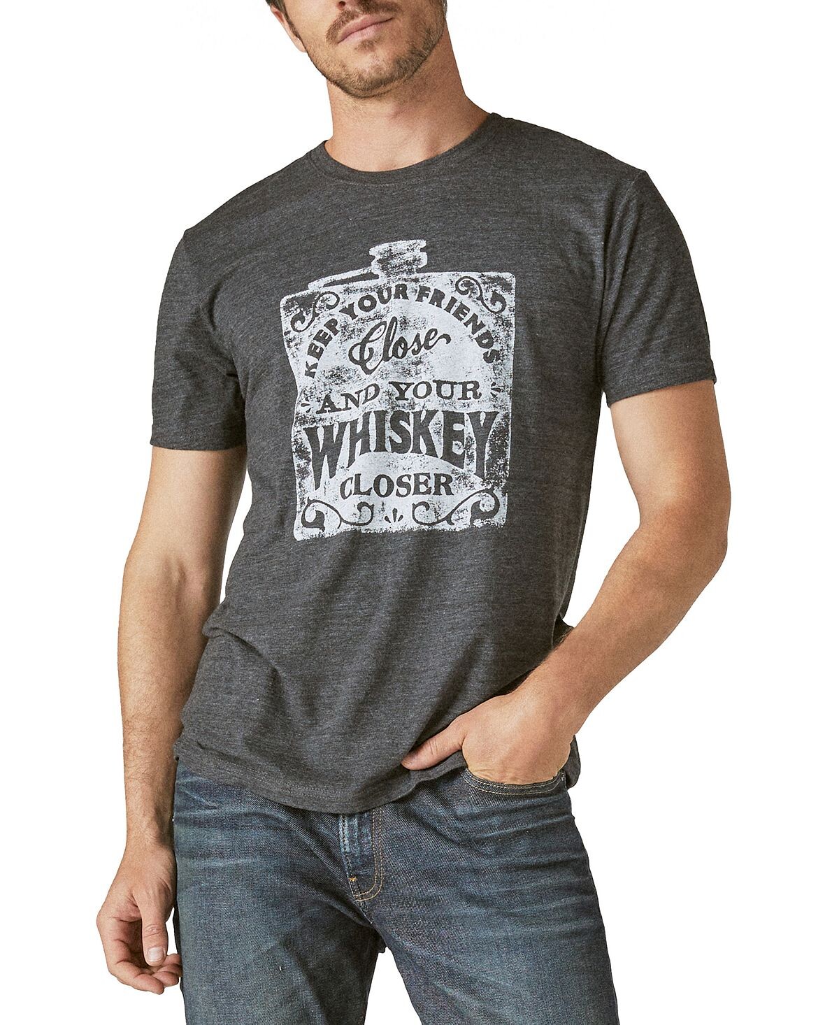 Мужская футболка Keep Your Friends Close с круглым вырезом виски Lucky Brand
Мужская футболка Keep Your Friends Close с круглым вырезом виски Lucky Brand