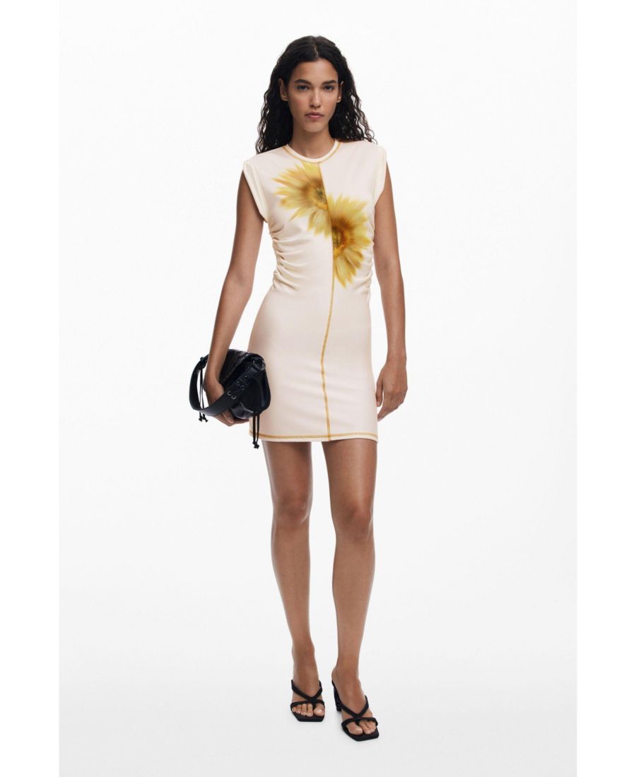 Женское короткое платье из лиоцелла с рисунком подсолнухов Desigual, Off white
Женское короткое платье из лиоцелла с рисунком подсолнухов Desigual, Off white