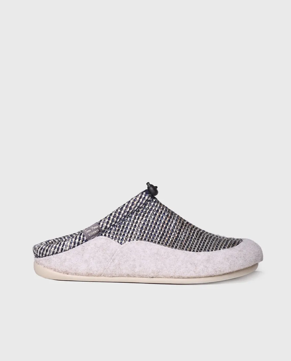 Мужские тапочки из бежевой ткани Toni Pons, бежевый
Мужские тапочки из бежевой ткани Toni Pons, бежевый