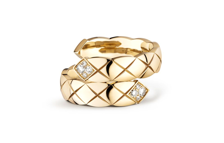 CHANEL Кольцо CoCo Crush из 18-каратного золота унисекс бежевое золото
CHANEL Кольцо CoCo Crush из 18-каратного золота унисекс бежевое золото