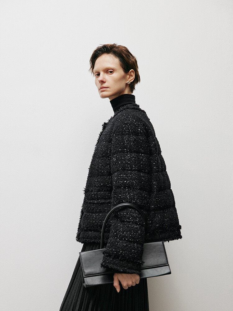 Элегантный пуховик Mai Meng для женщин, черный
Элегантный пуховик Mai Meng для женщин, черный