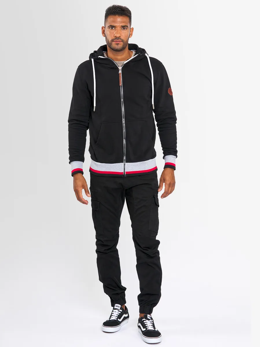 Толстовка Alessandro Salvarini "ASRevellio" с большим капюшоном, черный
Толстовка Alessandro Salvarini "ASRevellio" с большим капюшоном, черный