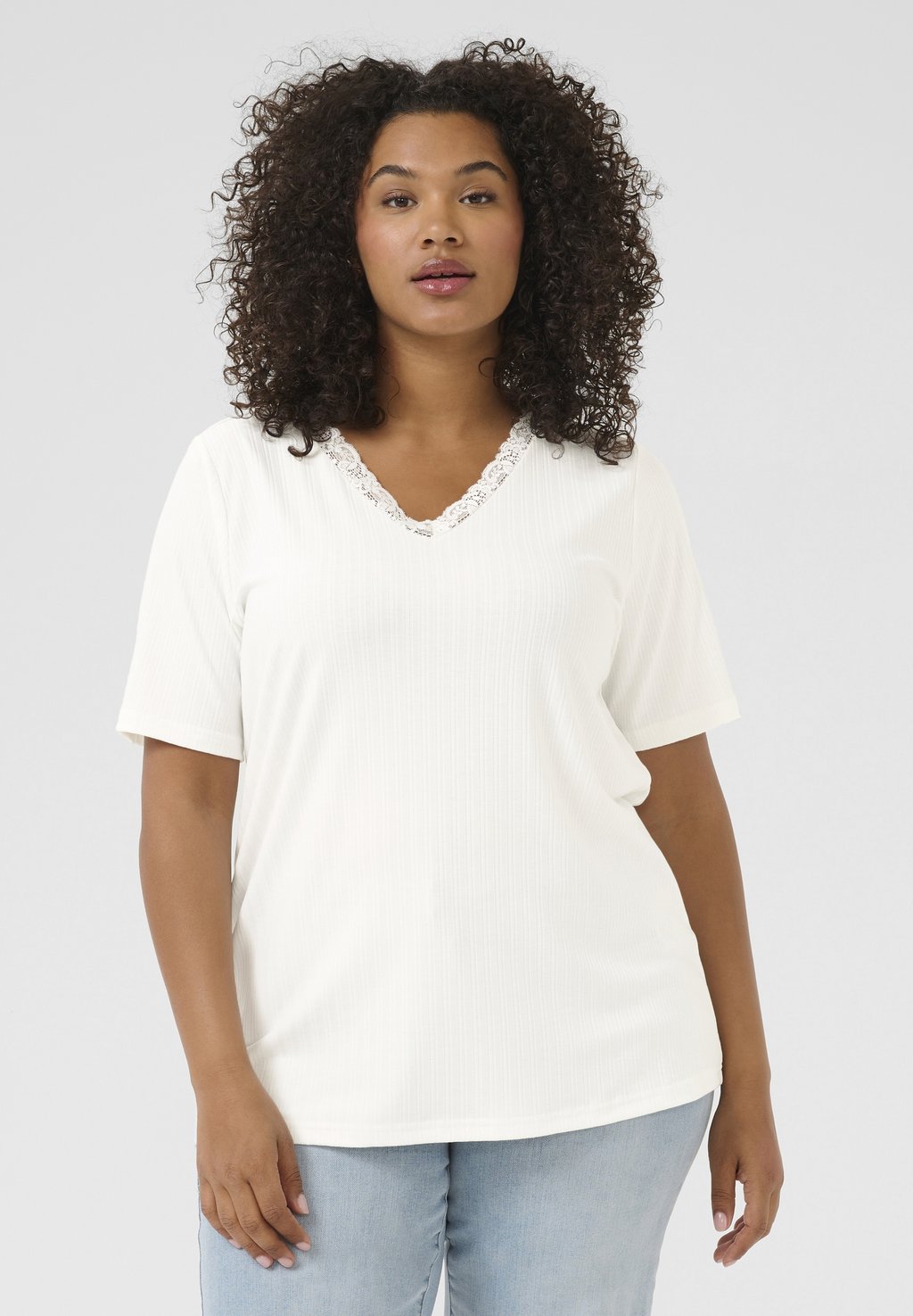 Базовая футболка KCFANANDA Kaffe Curve, белый
Базовая футболка KCFANANDA Kaffe Curve, белый