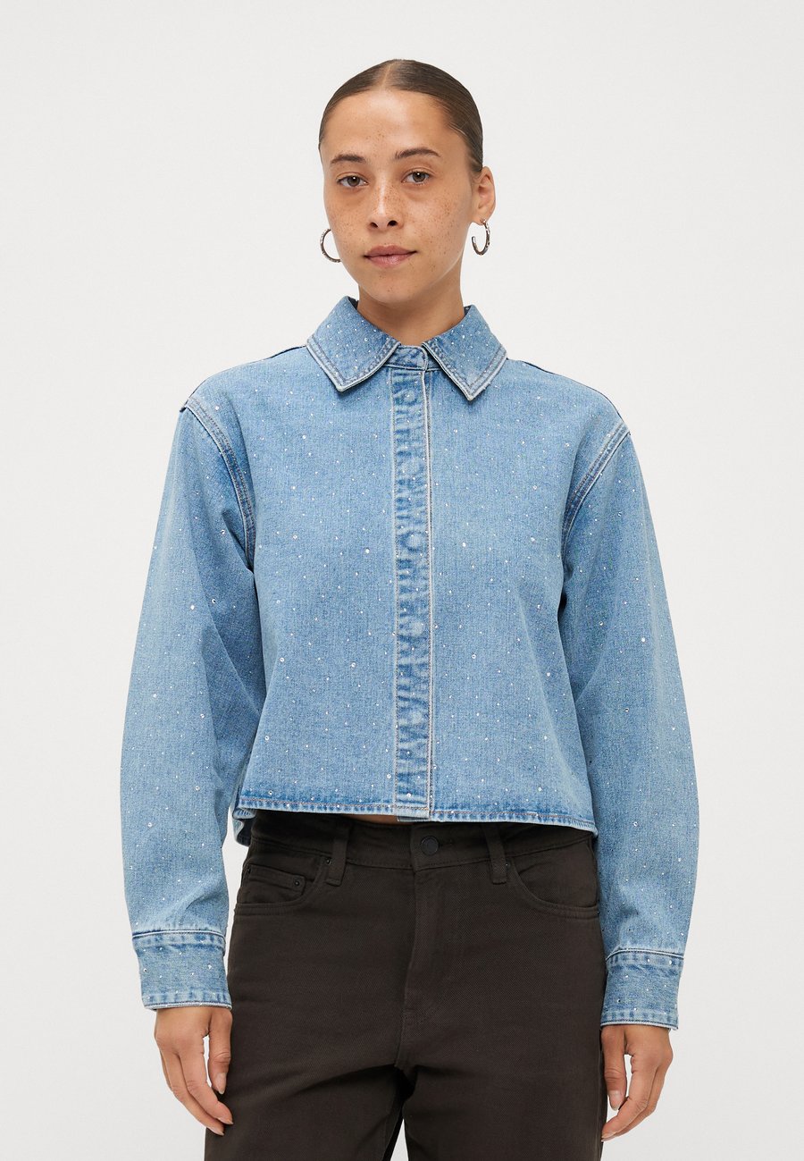 Блуза ONLY Petite ONLMAGGIEMAY SHIRT, Light Blue Denim/Light-Blue Denim
Блуза ONLY Petite ONLMAGGIEMAY SHIRT, Light Blue Denim/Light-Blue Denim