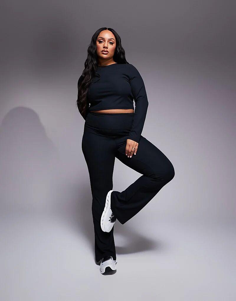 4505 Curve Мягкая на ощупь Укороченная футболка с длинным рукавом в рубчик черного цвета
4505 Curve Мягкая на ощупь Укороченная футболка с длинным рукавом в рубчик черного цвета