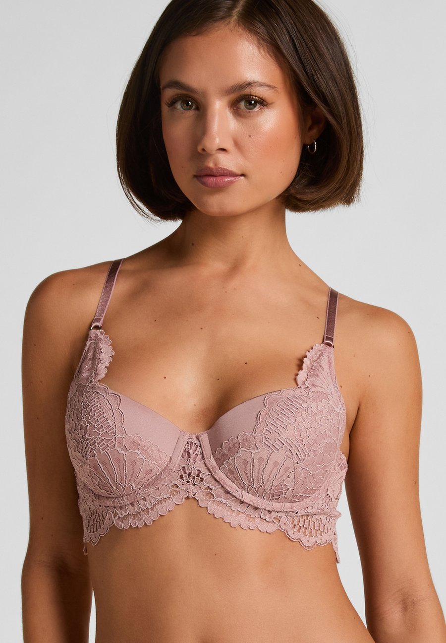 Бюстгальтер Hunkemöller Underwired bra, Purple
Бюстгальтер Hunkemöller Underwired bra, Purple