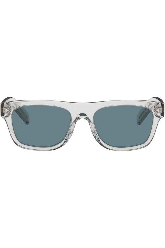 Prada Eyewear Прозрачные солнцезащитные очки с металлической пластиной, ставшие культовыми
Prada Eyewear Прозрачные солнцезащитные очки с металлической пластиной, ставшие культовыми