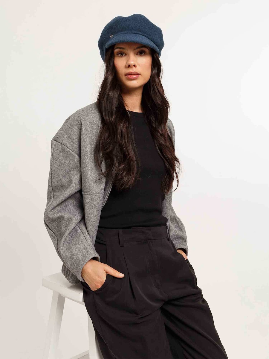 Шапка LOEVENICH, Mixed Colors
Шапка LOEVENICH, Mixed Colors