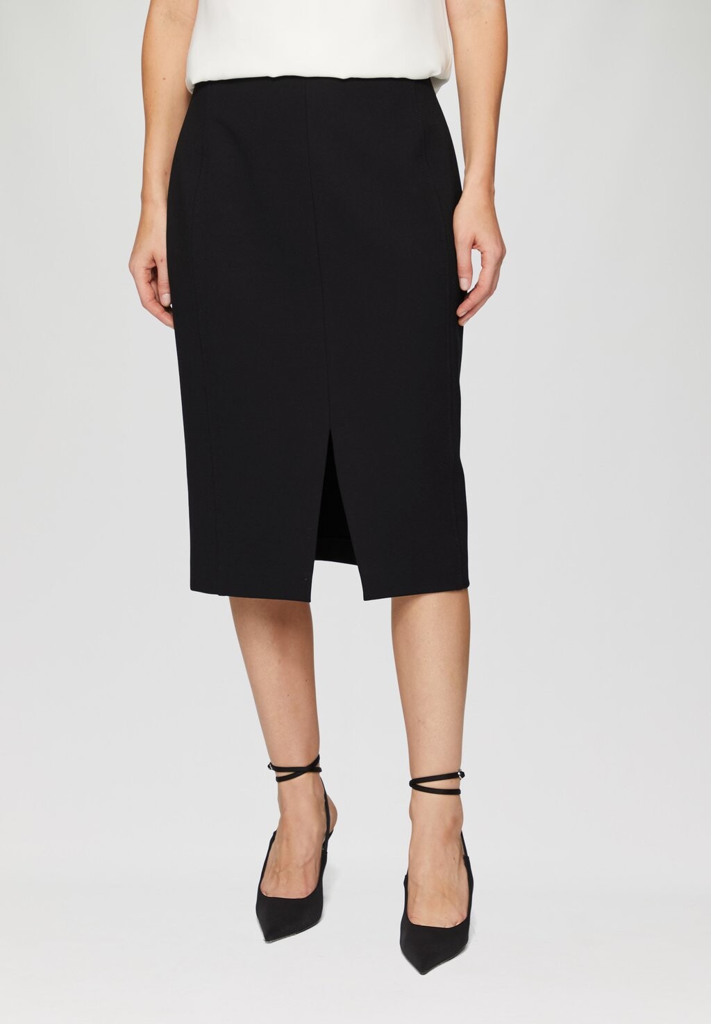 Юбка-карандаш VORNE GESCHLITZTER INTERLOCK s.Oliver BLACK LABEL, черный
Юбка-карандаш VORNE GESCHLITZTER INTERLOCK s.Oliver BLACK LABEL, черный