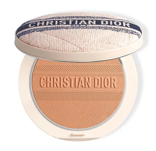 Бронзер с хорошим эффектом для лица Forever Natural Bronze Edición Limitada Dior, цвет soft bronze
Бронзер с хорошим эффектом для лица Forever Natural Bronze Edición Limitada Dior, цвет soft bronze