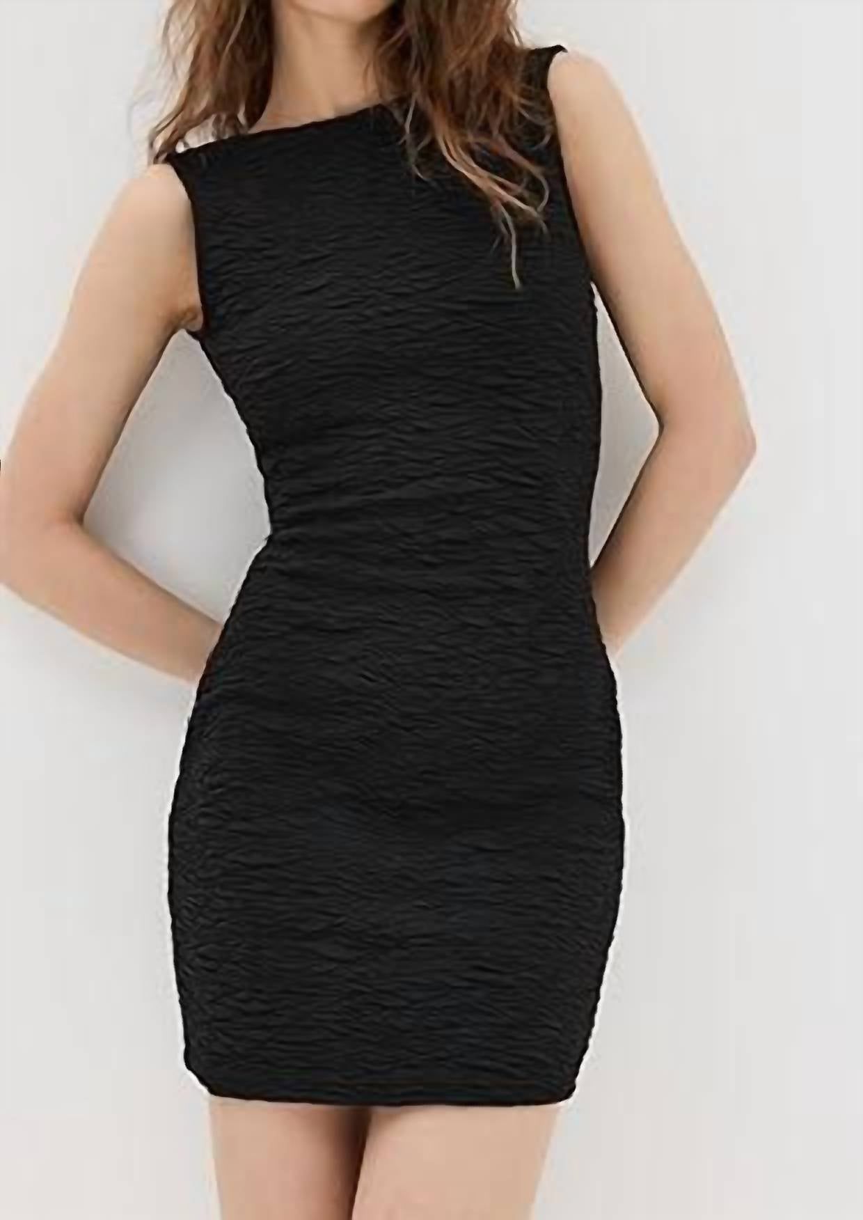 Черное мини-платье с широким складчатым вырезом и открытой спиной GOOD AMERICAN
Черное мини-платье с широким складчатым вырезом и открытой спиной GOOD AMERICAN