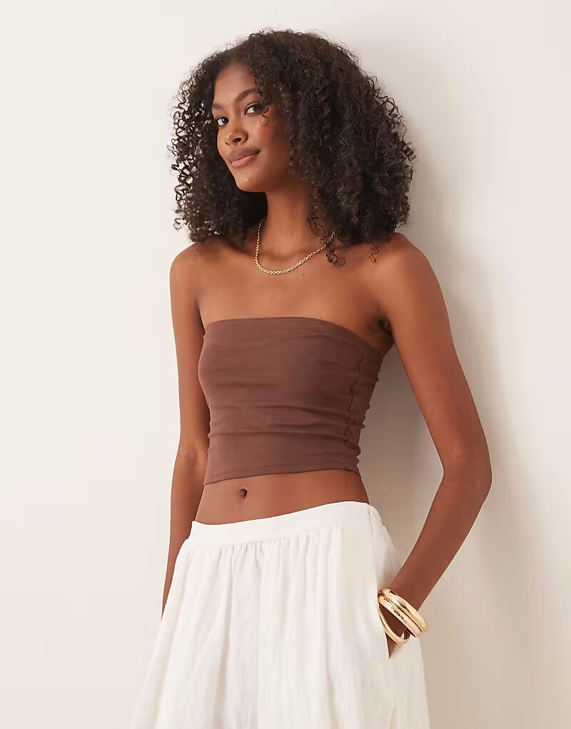 ASOS DESIGN Ultimate укороченный бандо шоколадного цвета
ASOS DESIGN Ultimate укороченный бандо шоколадного цвета