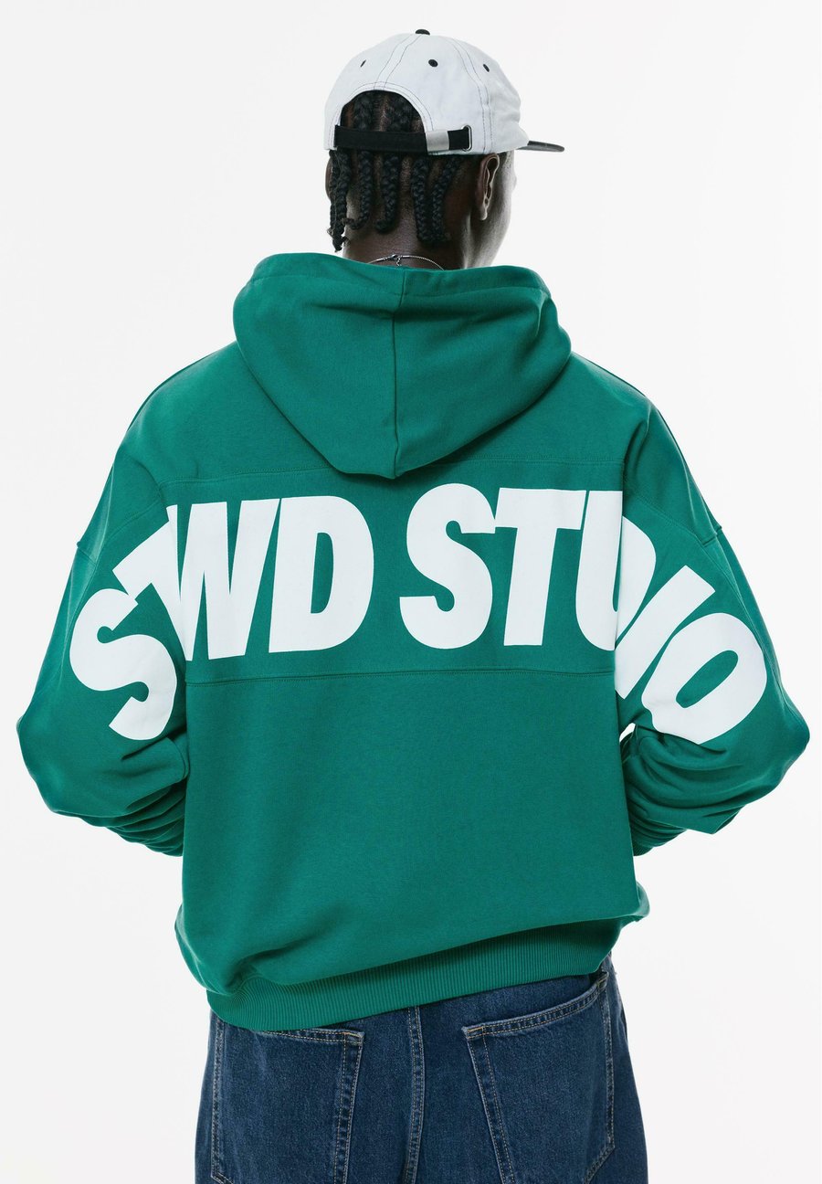 Худи PULL&BEAR STWD STUDIO, Green
Худи PULL&BEAR STWD STUDIO, Green