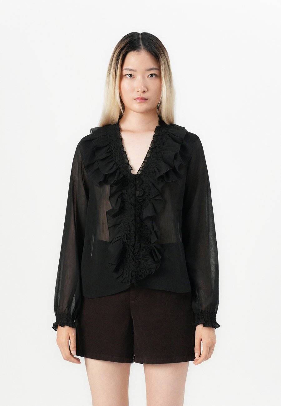 Блуза ONLY ONLANINA LIFE RUFFEL V NECK, Black
Блуза ONLY ONLANINA LIFE RUFFEL V NECK, Black