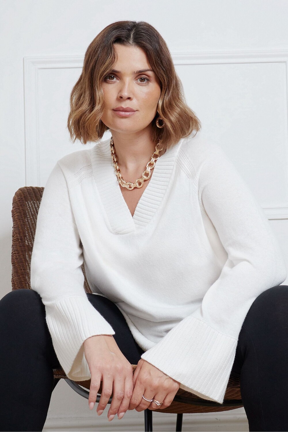 Джемпер свитер с V образным вырезом Live Unlimited, бежевый
Джемпер свитер с V образным вырезом Live Unlimited, бежевый