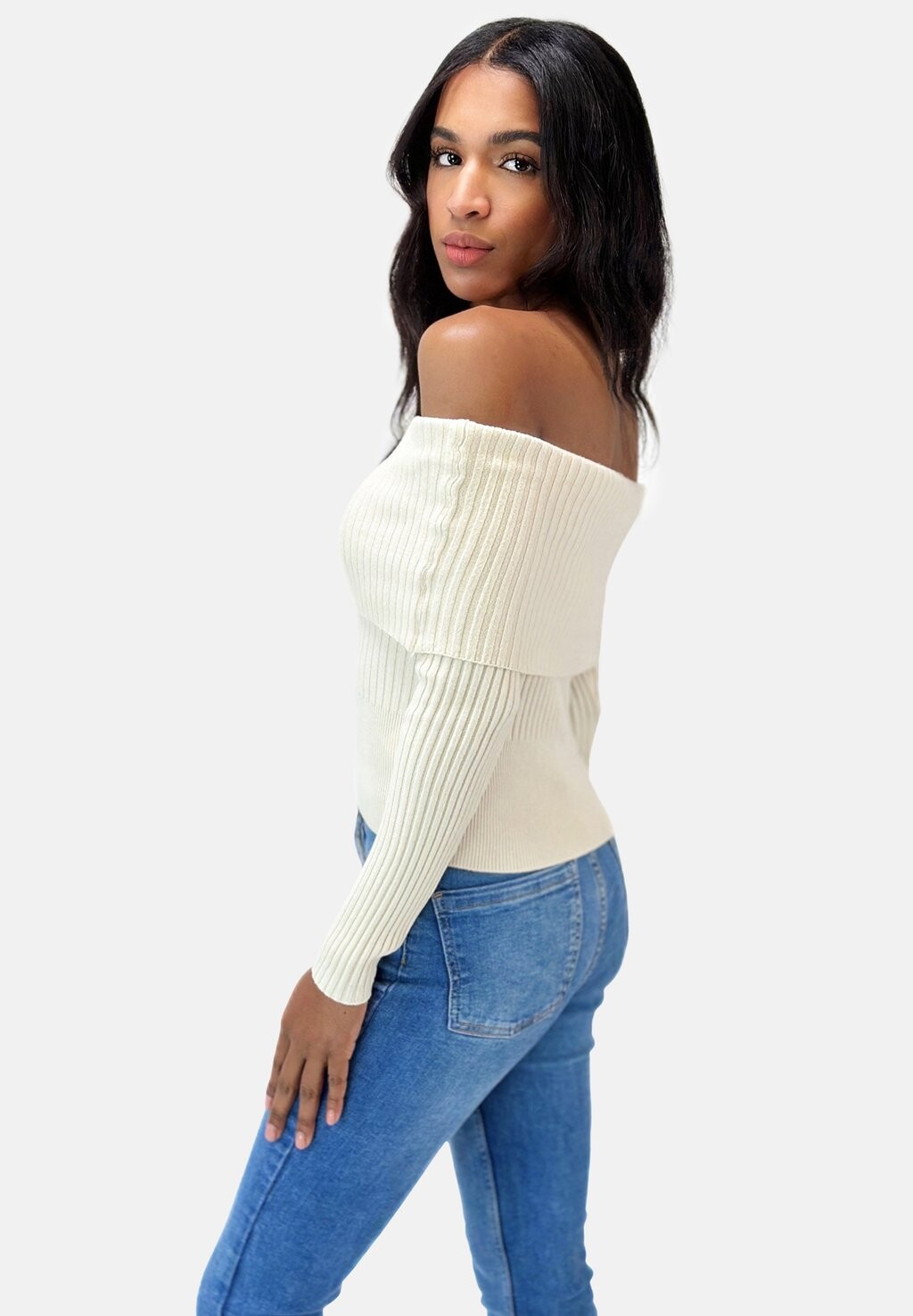 Джемпер Elara, бежевый
Джемпер Elara, бежевый