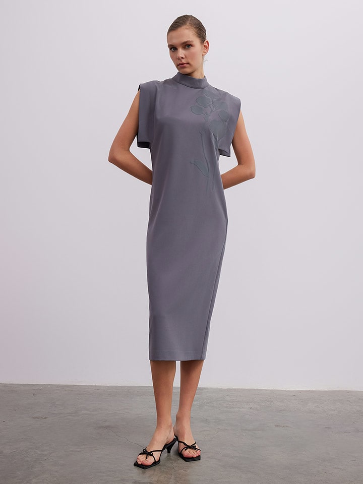 Платье до колена BGN, антрацит
Платье до колена BGN, антрацит