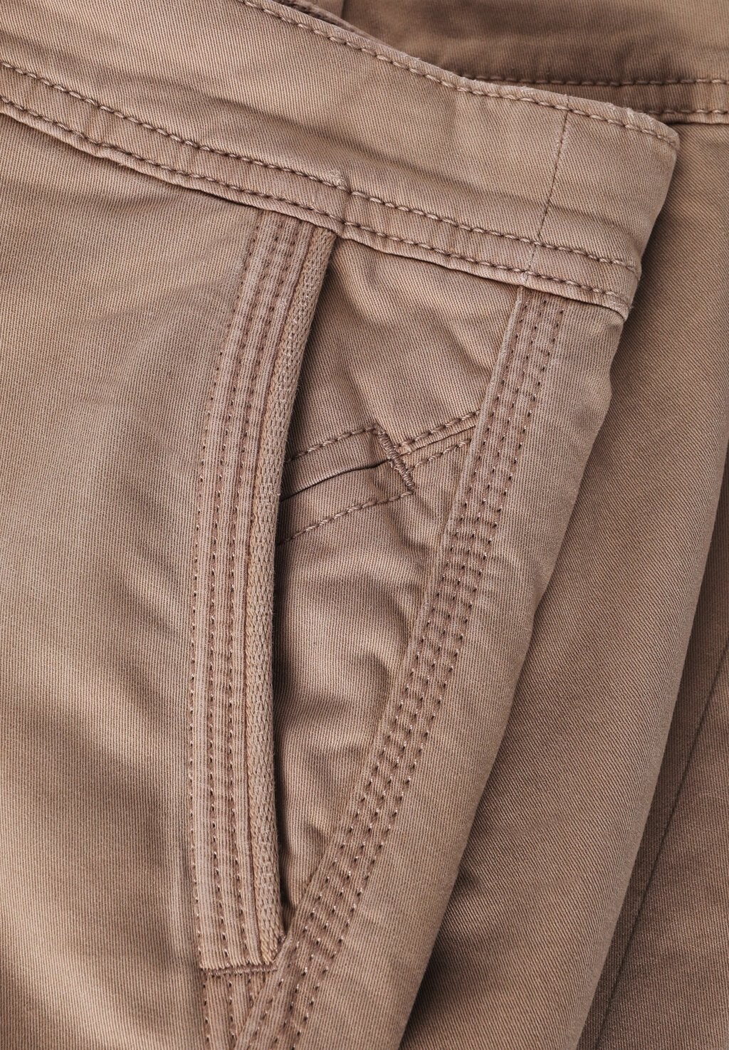 Льняные брюки HINO TATUUM, бежевый
Льняные брюки HINO TATUUM, бежевый