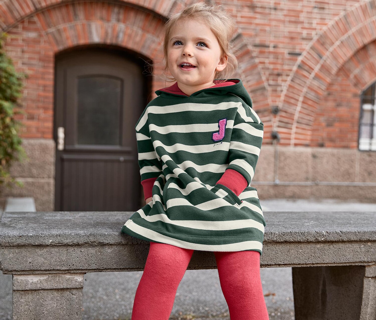 Длинный свитер с капюшоном Tchibo, зелено-белая полоска, Зеленый, Длинный свитер с капюшоном Tchibo, зелено-белая полоска
Длинный свитер с капюшоном Tchibo, зелено-белая полоска, Зеленый, Длинный свитер с капюшоном Tchibo, зелено-белая полоска