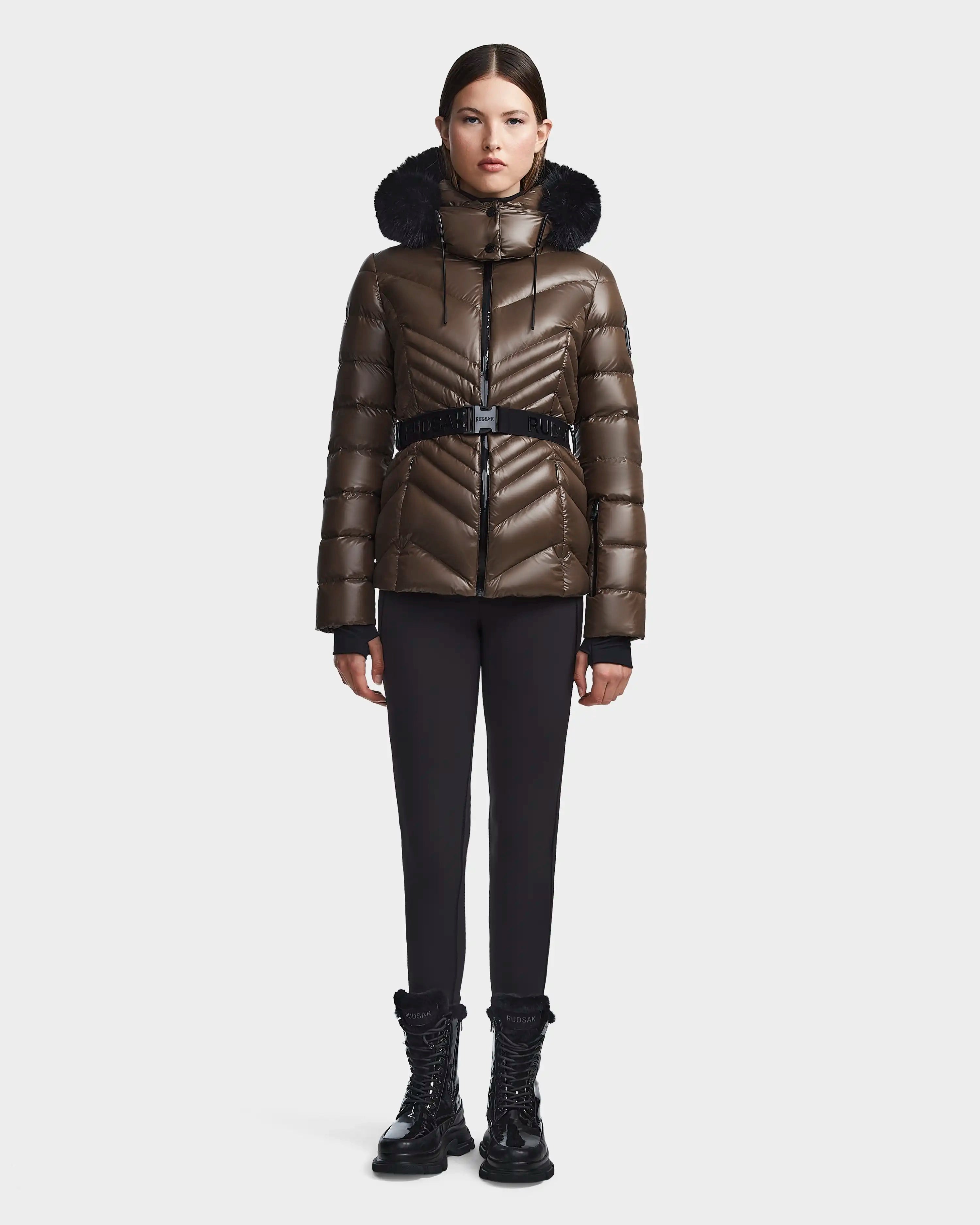 Микки С Rudsak, cacao
Микки С Rudsak, cacao