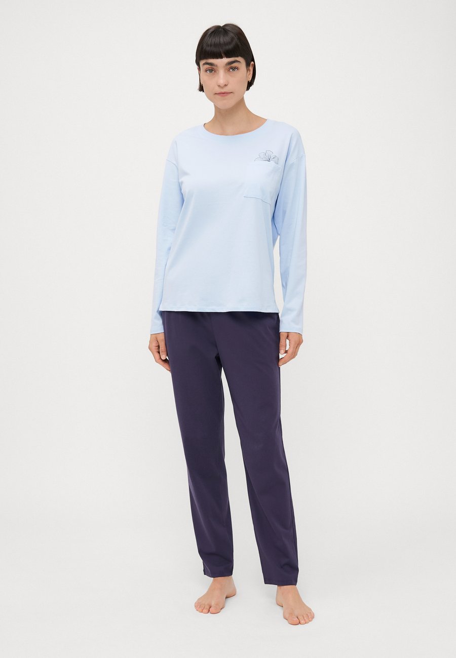 Пижамный комплект Triumph Pyjama set, Blue/Light Blue
Пижамный комплект Triumph Pyjama set, Blue/Light Blue