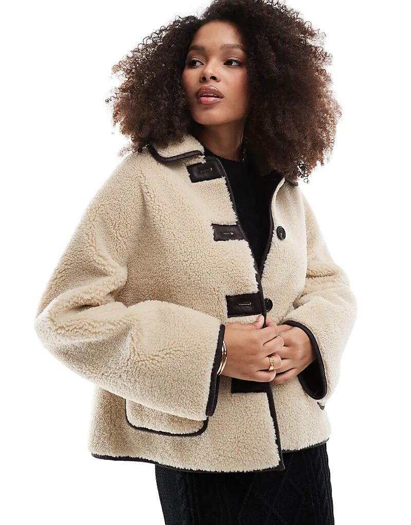 Двусторонняя куртка из борга в эрку и коричневом цвете Stradivarius, Коричневый, Двусторонняя куртка из борга в эрку и коричневом цвете Stradivarius
Двусторонняя куртка из борга в эрку и коричневом цвете Stradivarius, Коричневый, Двусторонняя куртка из борга в эрку и коричневом цвете Stradivarius