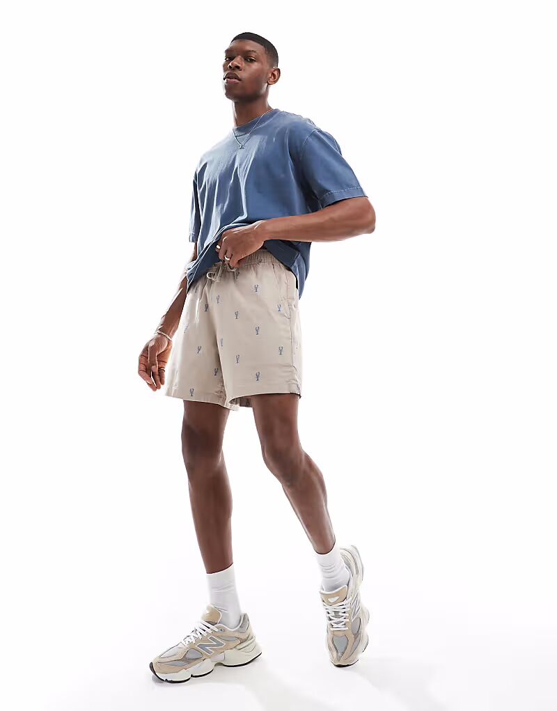 Свободные шорты Hollister с принтом в виде лобстера серого цвета 
Свободные шорты Hollister с принтом в виде лобстера серого цвета