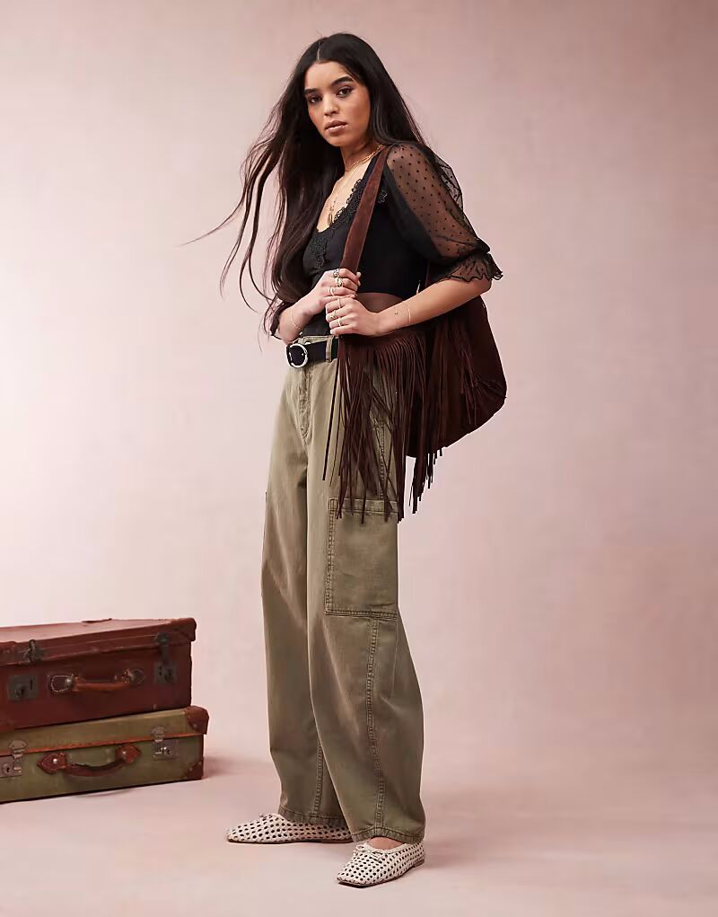 Джинсы-бочонки ASOS DESIGN цвета хаки с практичными деталями
Джинсы-бочонки ASOS DESIGN цвета хаки с практичными деталями