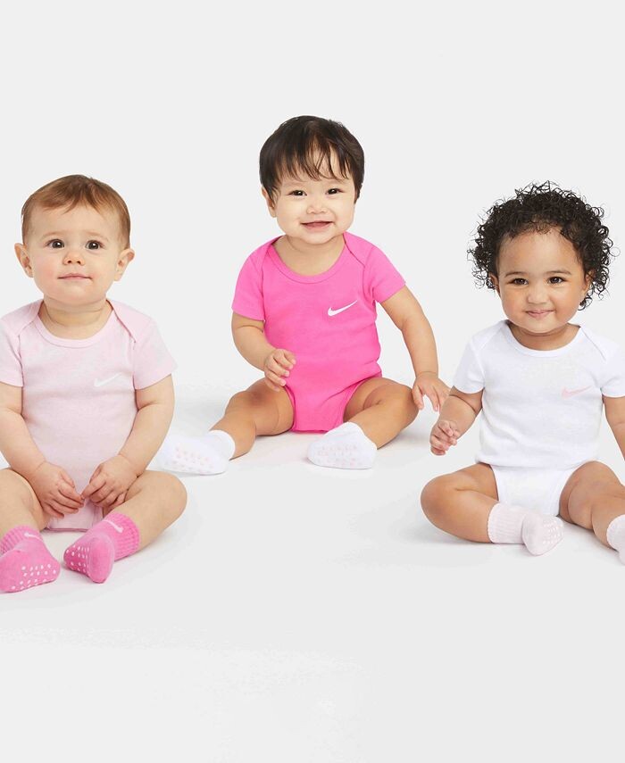 Боди Mini Me Essential для мальчиков и девочек, 3 шт. Nike, розовый
Боди Mini Me Essential для мальчиков и девочек, 3 шт. Nike, розовый