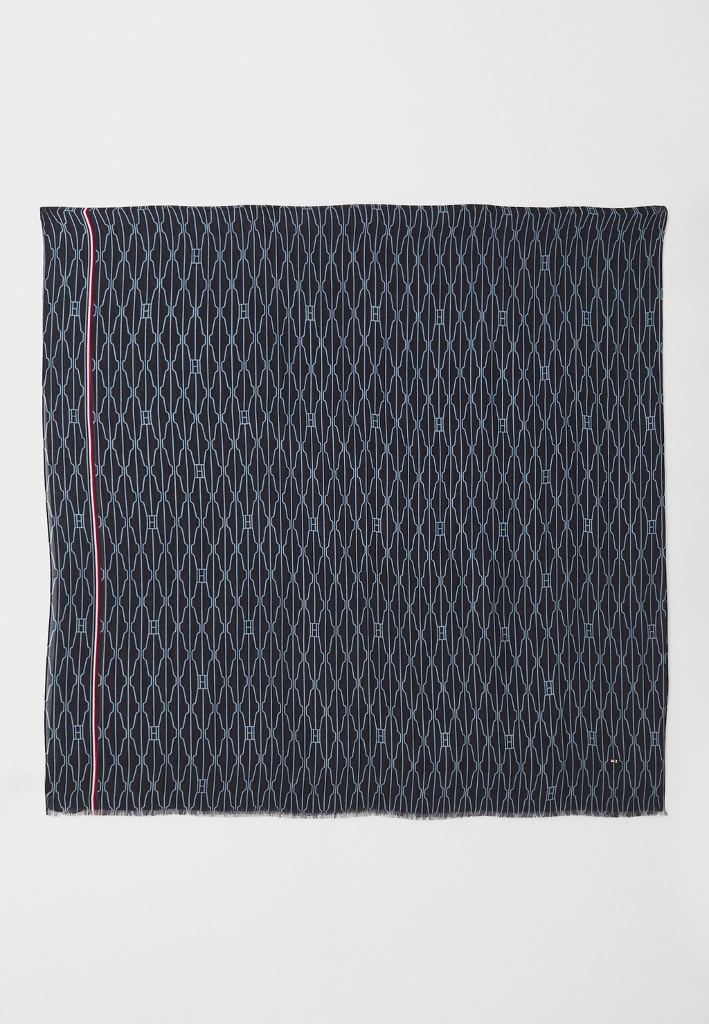 Шарф ESSENTIAL FLAG SCARF Tommy Hilfiger, синий 
Шарф ESSENTIAL FLAG SCARF Tommy Hilfiger, синий